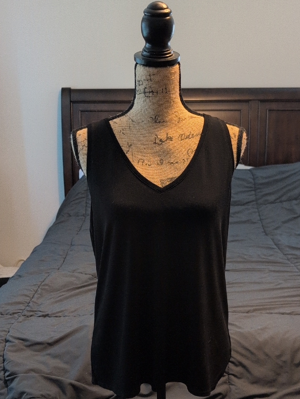 Express Black V-Neck Sleeveless Tank